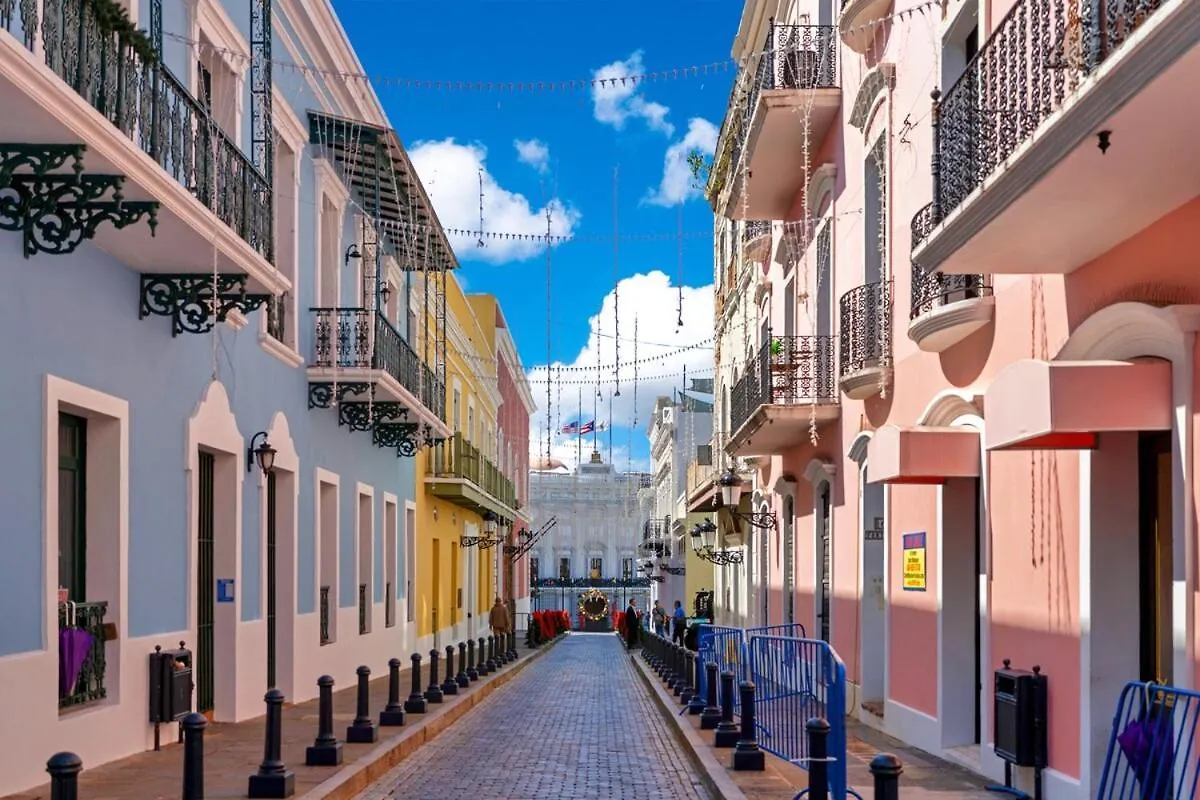 Group Vacation Home Steps From Beach And Nightlife San Juan Apartment