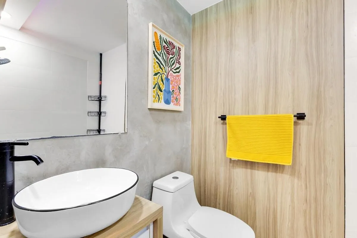 Apartment Group Vacation Home Steps From Beach And Nightlife San Juan